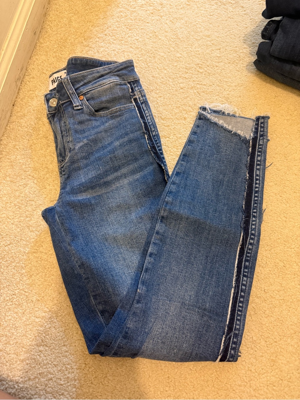 PAIGE Verdugo Ankle Jeans